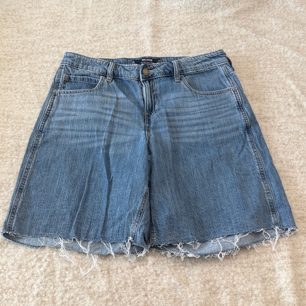 Hollister Low-Rise Baggy Short